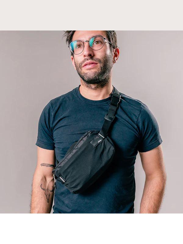 Refraction Packable Sling #Black [20370061001000] | MATADOR