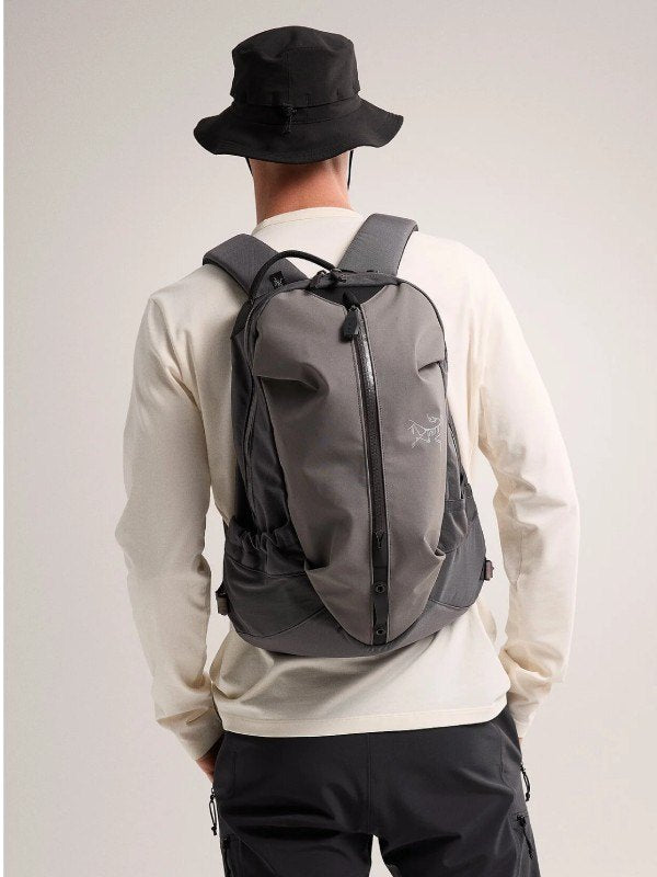 Arro 16 Backpack #Cloud [X00000748902]｜ARC'TERYX