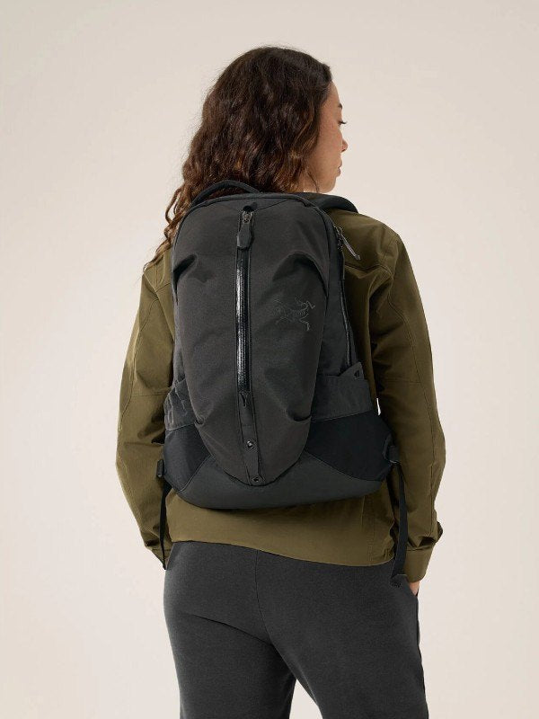 Arro 16 Backpack Black X00000748904 ARC TERYX moderate