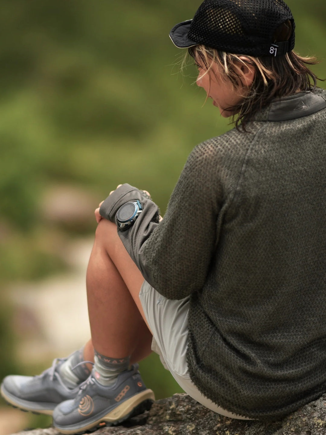 Cloud Half-Zip #charcoal｜milestone