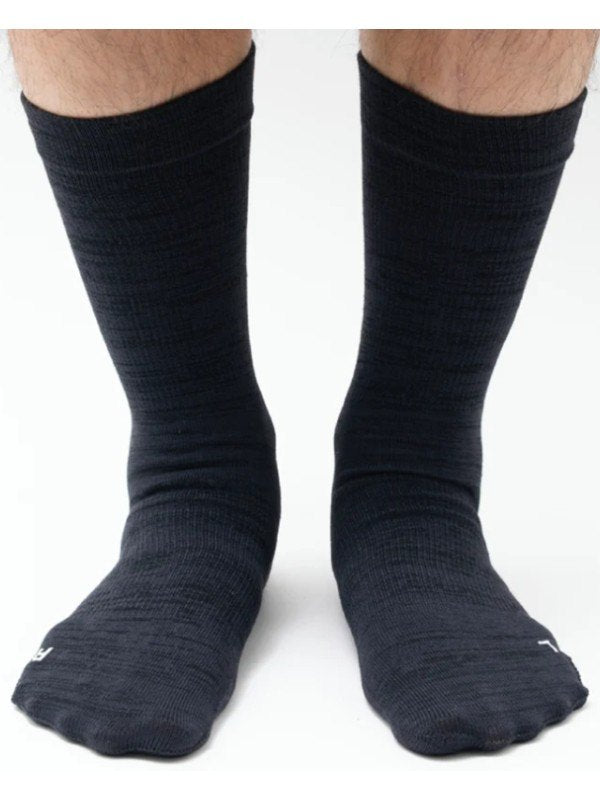 Natural Shape Crew Axio Wool #Black [YUB233-022025-BLK]｜YUBI SOCKS