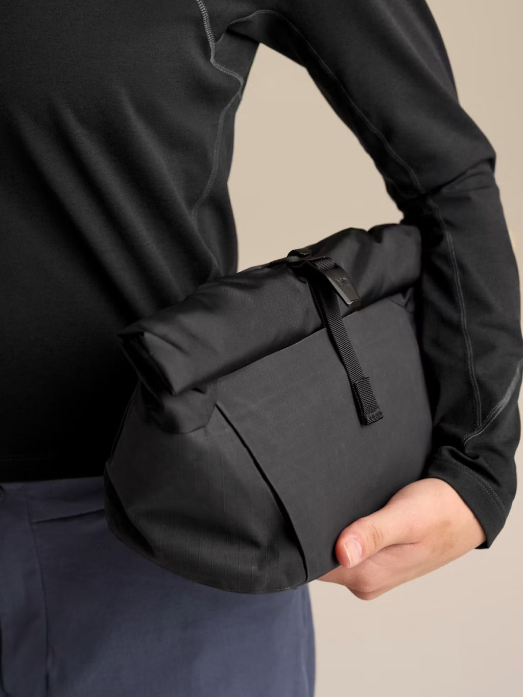 Ion Chalk Bucket #Black [X00001071601]｜ARC'TERYX