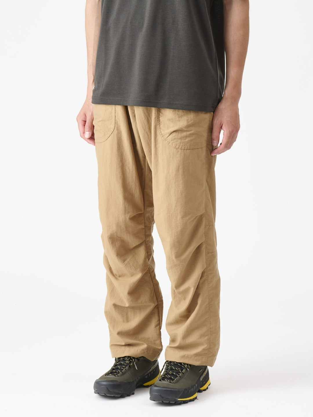 タッサーナイロンのルーズパンツ #カレハイロ [22047]｜AXESQUIN