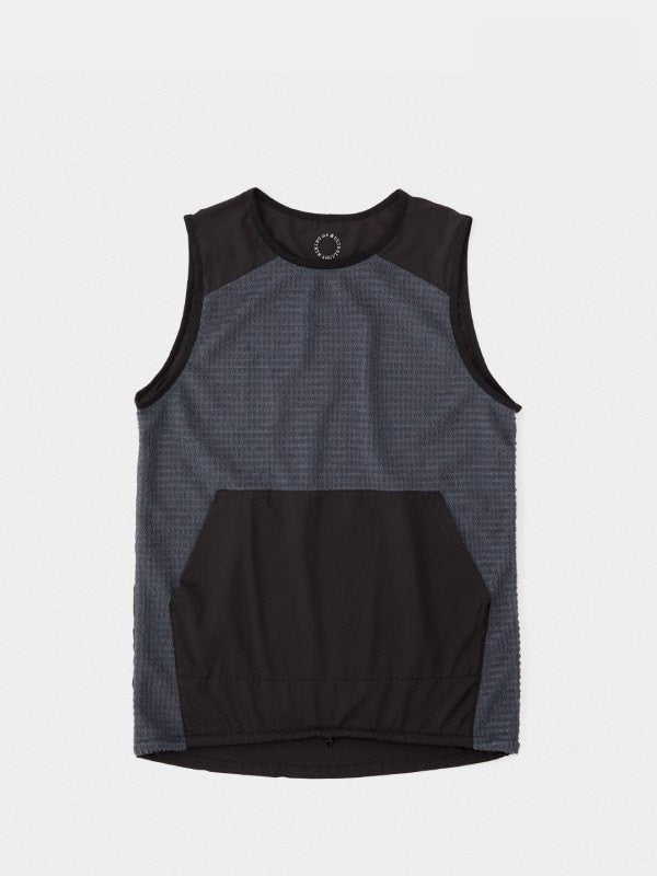 山と道　アルファベスト ユニセックス ベスト ダークグレー Alpha Vest #Black｜山と道 – moderate