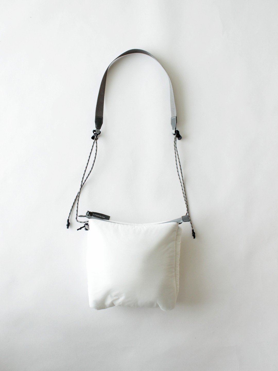 puffer mini ripstop sacoche #white [6285123]｜and wander