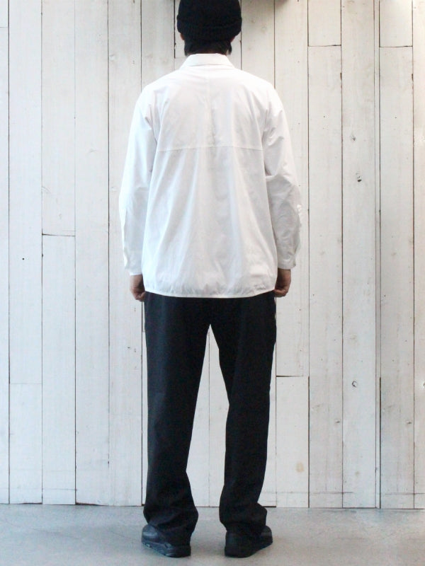 [Men/178cm/66kg]：White/Lサイズ着用