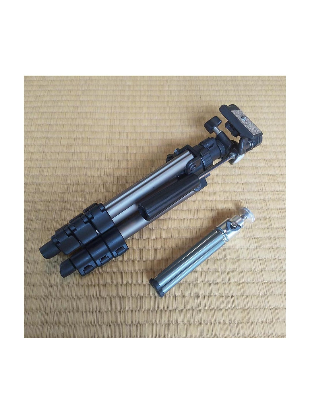 シノギチャブダイ 三脚取付具 240mm [AX0225]｜AXESQUIN