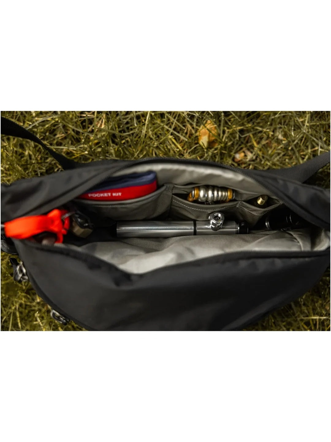 MOUNTAIN HIP PACK 3.5L #Solution Dyed Black [MHP3.5]｜EVERGOODS