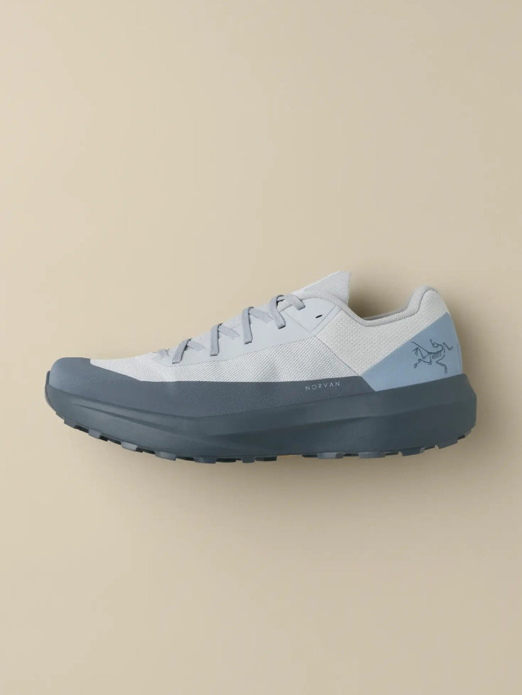 【Men】NORVAN LD 4 M #Fogstone / Neptune [L08303800、X000010398]｜ARC'TERYX
