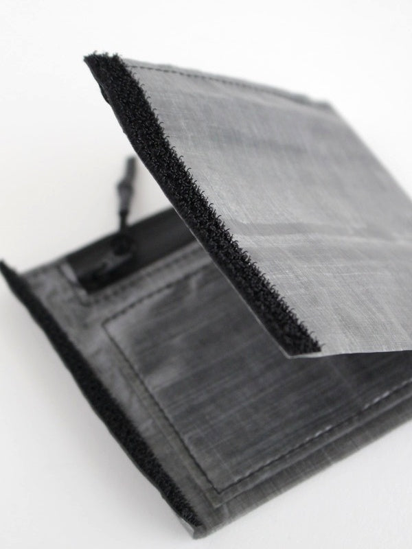 UL wallet with DyneemaR #022/charcoal [4975198]｜and wander