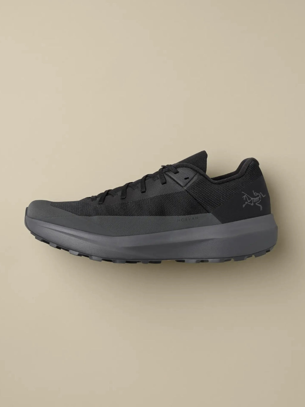 【Men】NORVAN LD 4 M #Black / Graphite [L08261200]｜ARC'TERYX