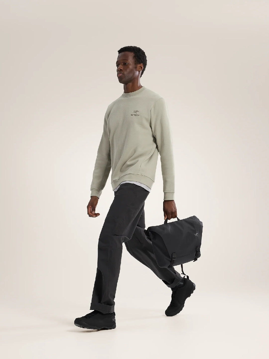 Granville 10 Courier Bag #Black [X00001038401]｜ARC'TERYX