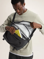 Granville 10 Courier Bag #Black [X00001038401]｜ARC'TERYX