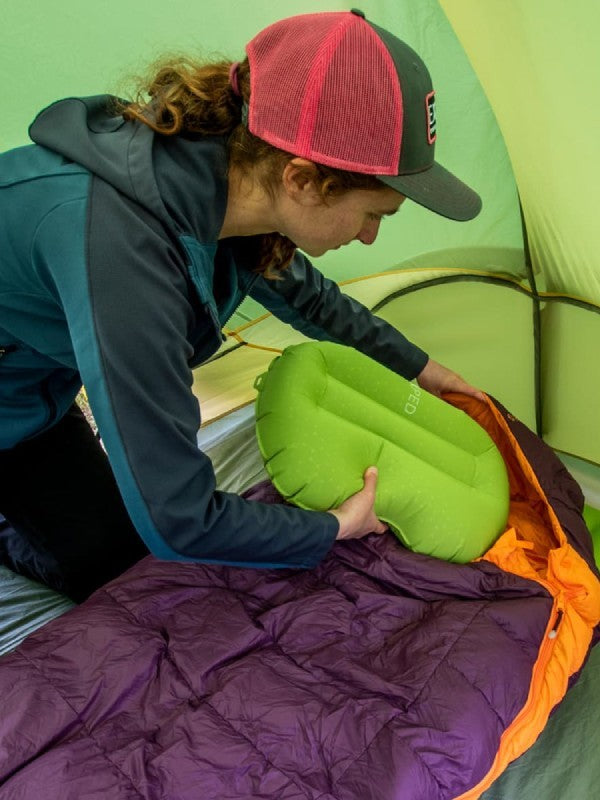 Ultra Pillow M #ライケン [394135]｜EXPED