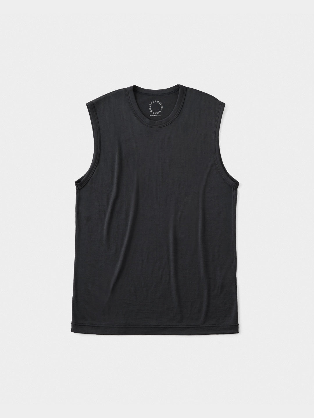 山と道 100% Light Merino Sleeveless L Men's 100% Light Merino Sleeveless #Charcoal｜山と道 – moderate