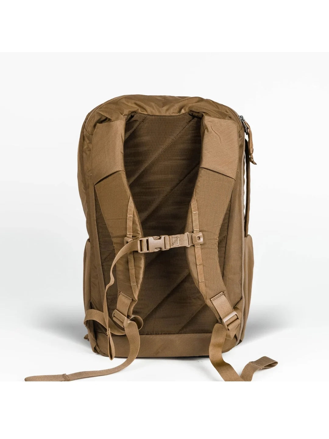 CIVIC TRAVEL BAG 26L #Coyote Brown [CTB26]｜EVERGOODS – moderate