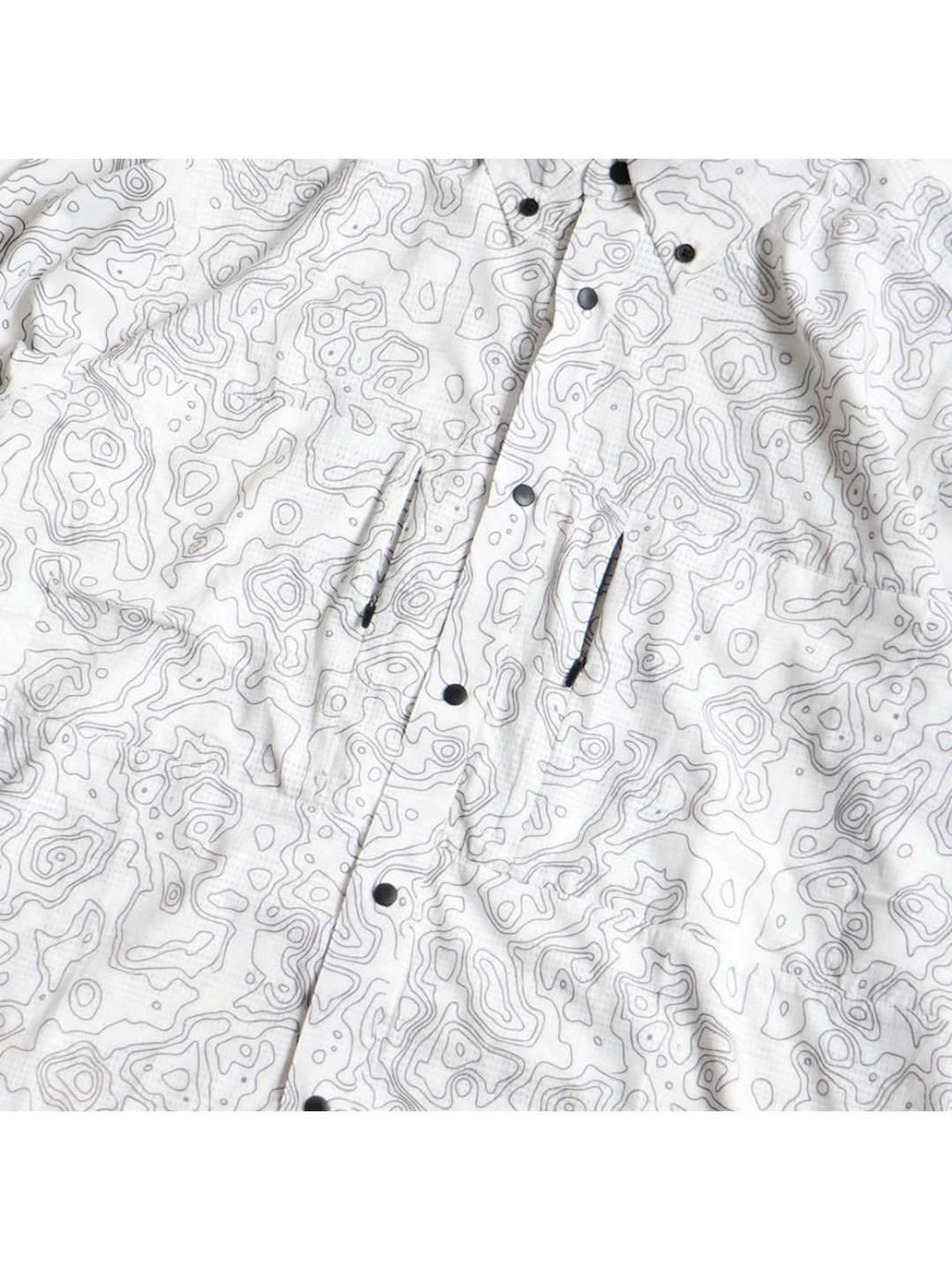 TRIPLE CROWN BUTTON DOWN LONG SLEEVE #WHITE AND BLACK TOPO [TC’BDPB-LS2]｜Jolly Gear