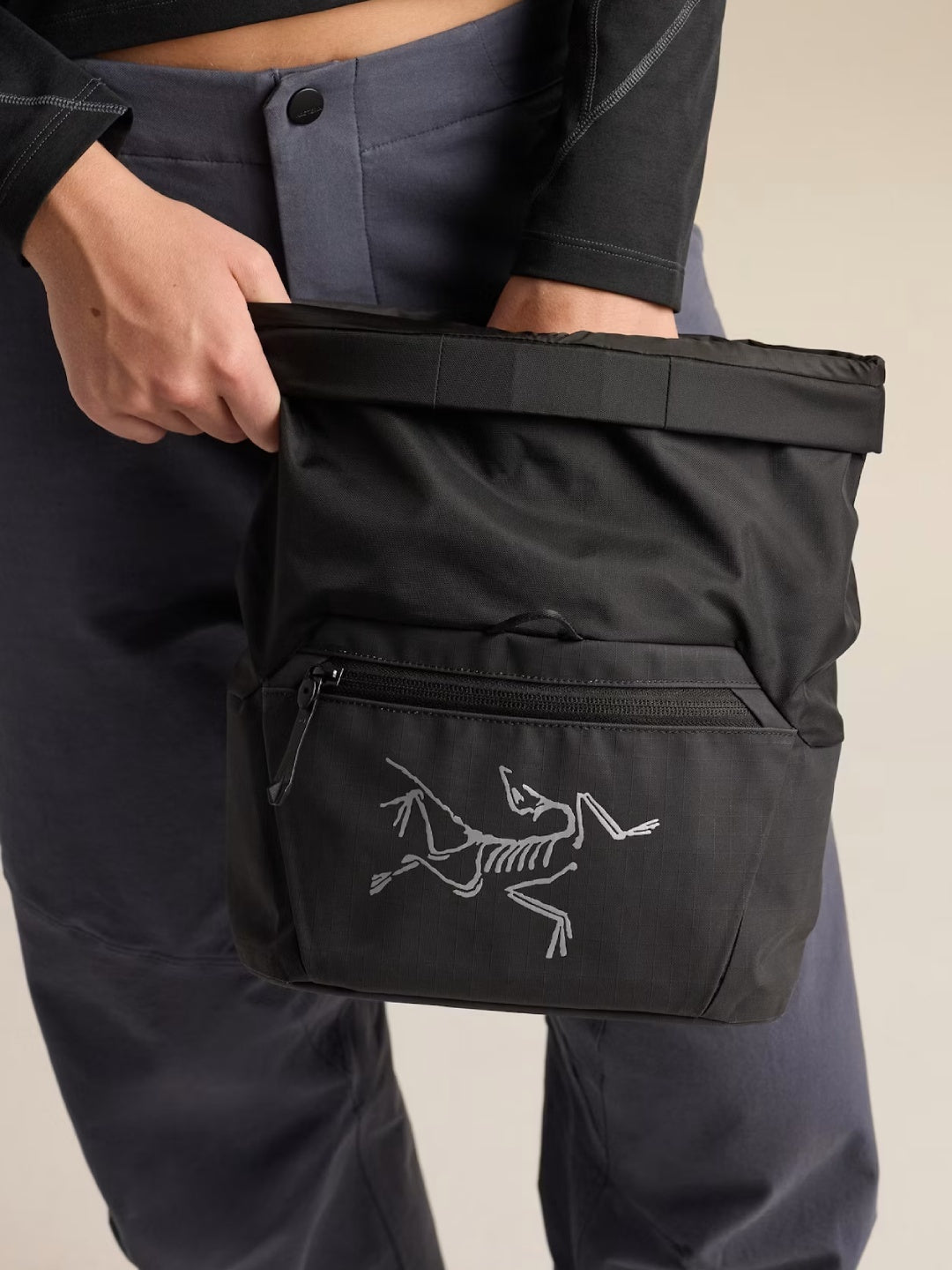 Ion Chalk Bucket #Black [X00001071601]｜ARC'TERYX