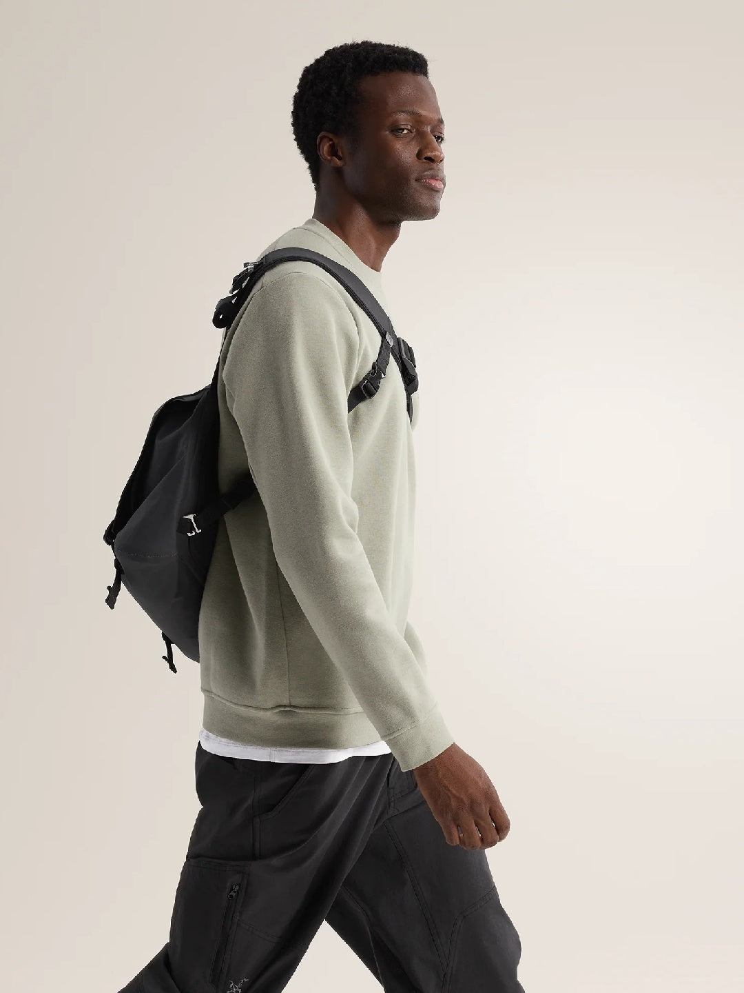 Granville 10 Courier Bag #Black [X00001038401]｜ARC'TERYX – moderate