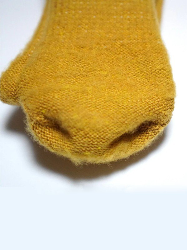 Yubi Socks Luna Fluffy #Amber [LUN234-003024-YEL004]｜LUNA SANDALS