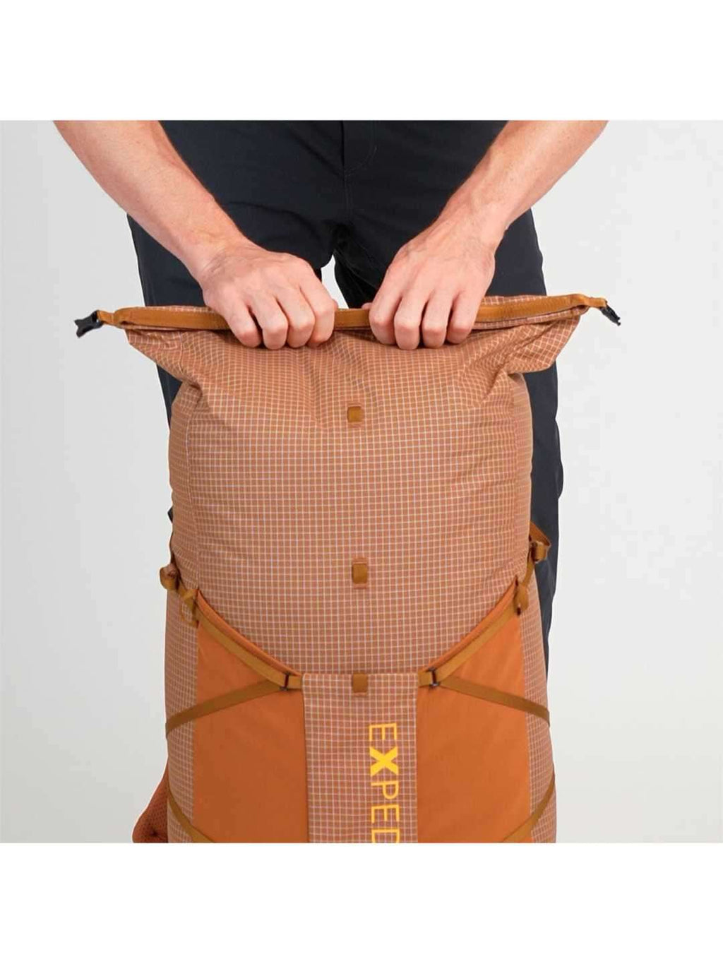 Lightning 40 S/M #アンブラ [396551]｜EXPED