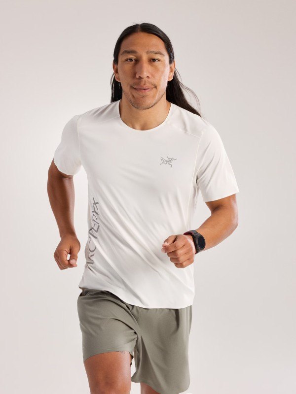 Arc'teryx ノーバン ダウンワード ロゴ ロングスリーブ 黒 Arc'teryx ノーバン ダウンワード ロゴ ロングスリーブ 黒 Arc