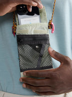 Algir Lanyard Pocket #Putty Grey [KM-41453U21]｜Klattermusen