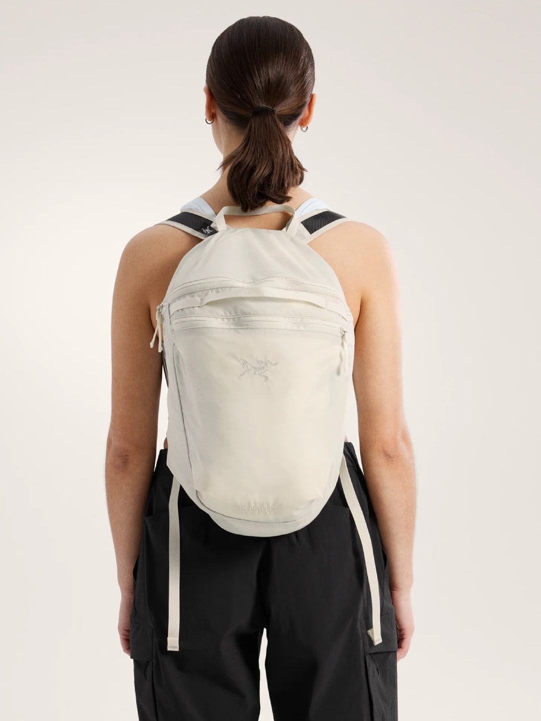 Heliad 15 Backpack #Sea Salt [X00001040306]｜ARC'TERYX