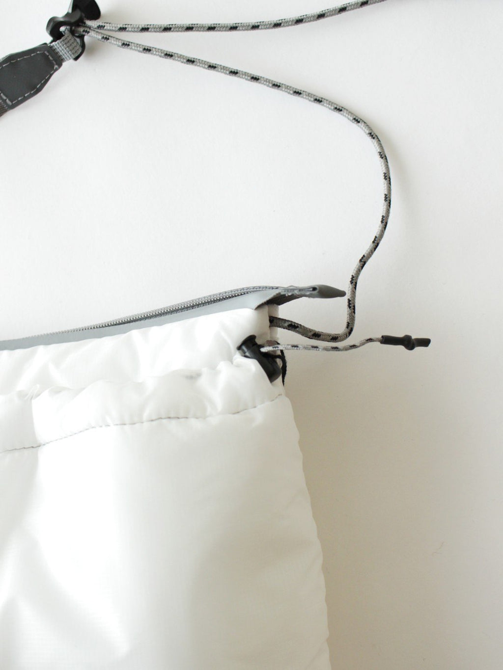 puffer mini ripstop sacoche #white [6285123]｜and wander