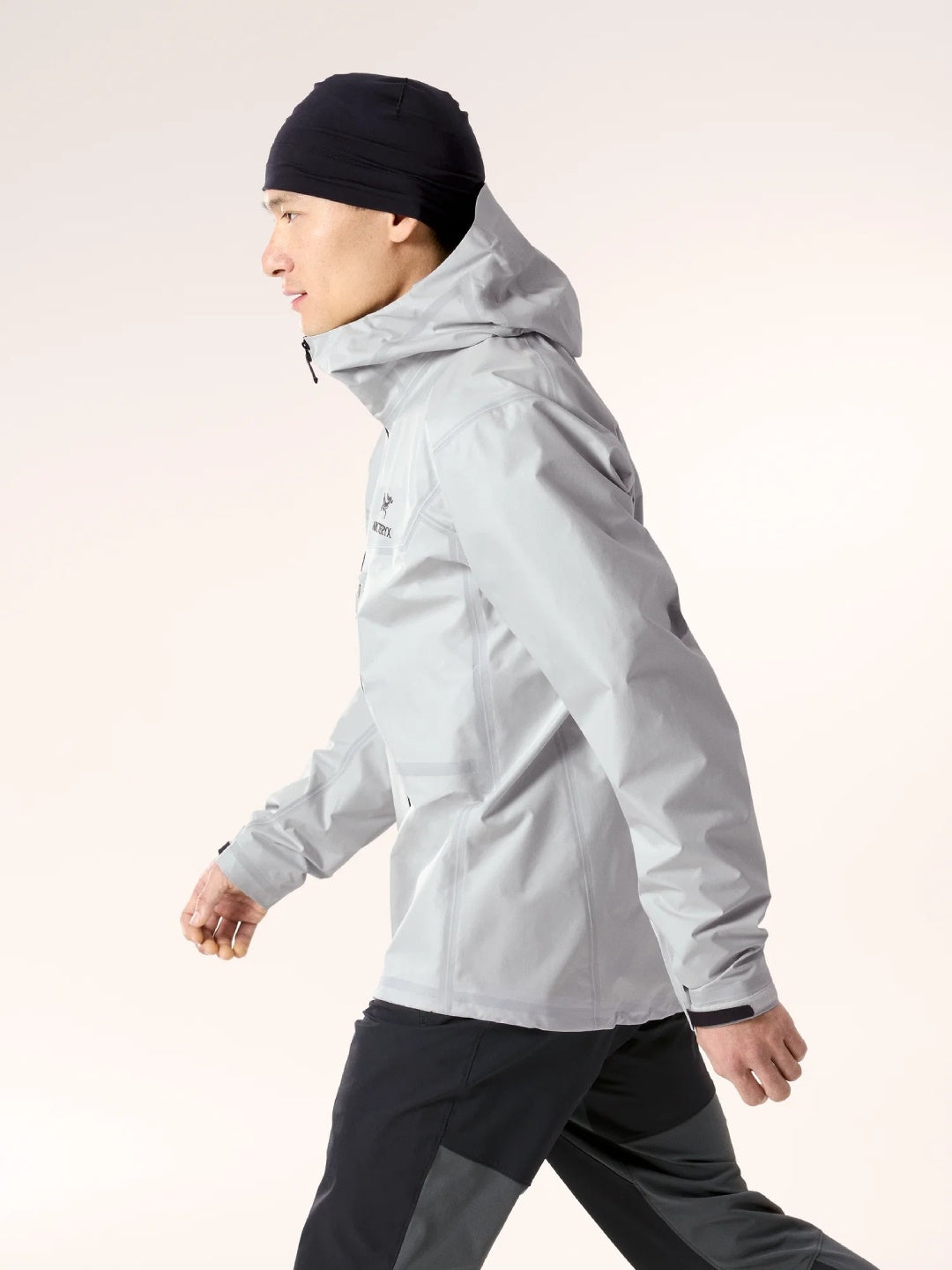 Alpha SL Jacket #Arctic Silk / Black [X00001028702]｜ARC'TERYX