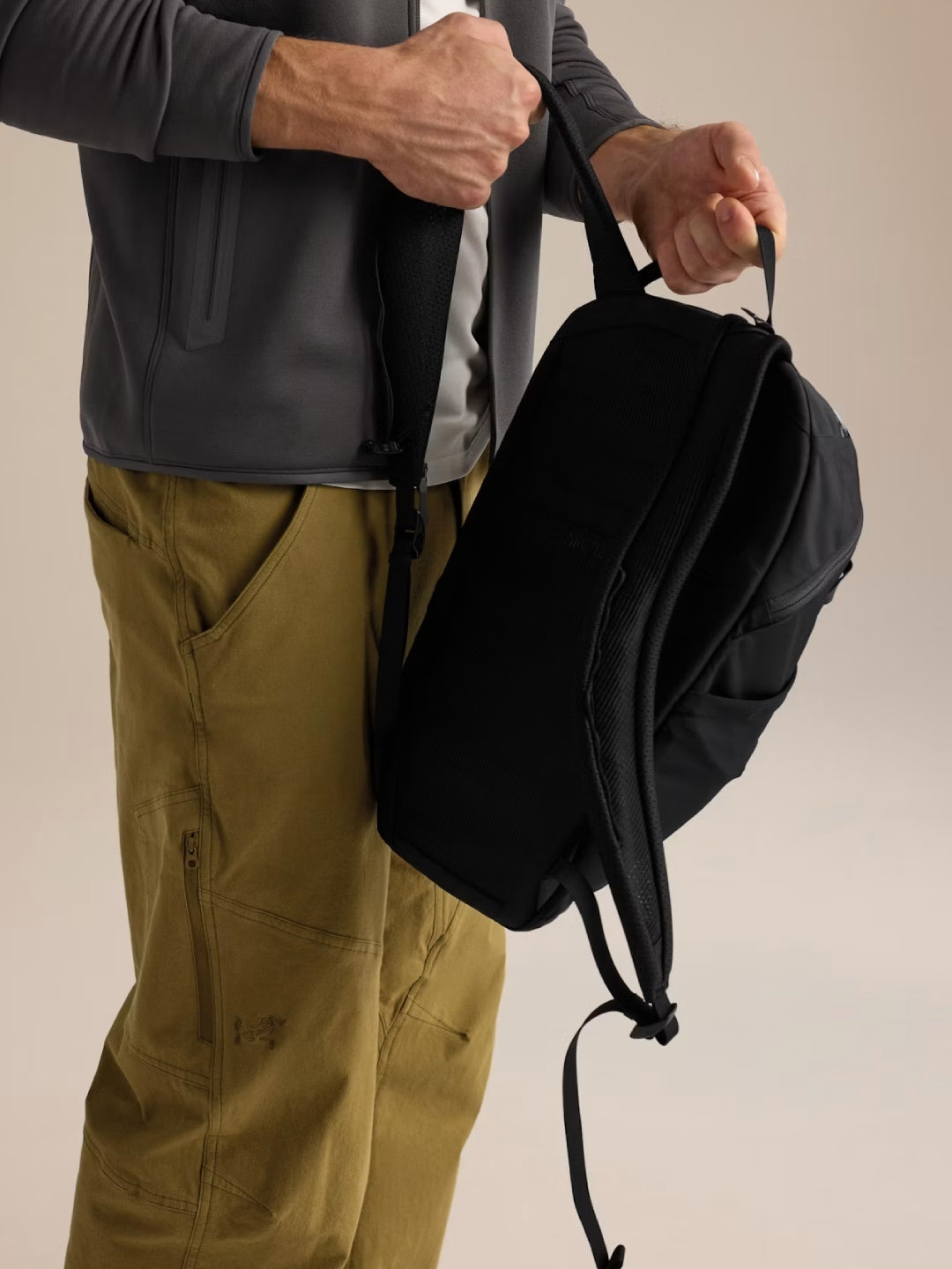 Axios 10 Backpack #Black [X00001070702]｜ARC'TERYX