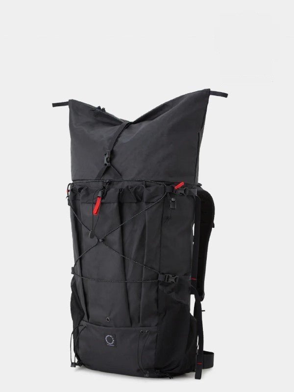 THREE Standard #Black｜山と道