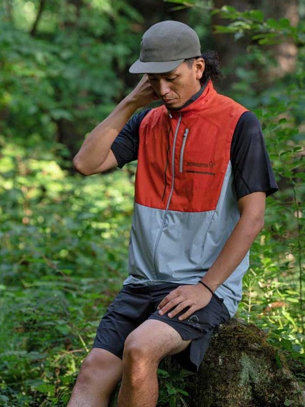 senja aero90 Vest (M) #Arednalin/Blue Fog [5819-23]｜Norrona【Outlet_40】