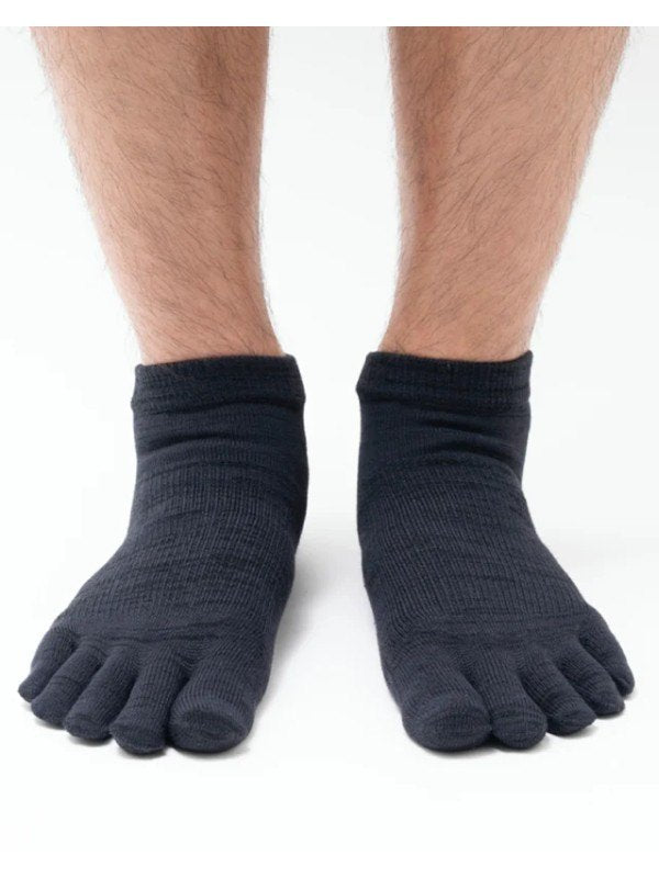 Toe Socks Mini Crew Axio Wool #Black [YUB233-030025-BLK]｜YUBI SOCKS
