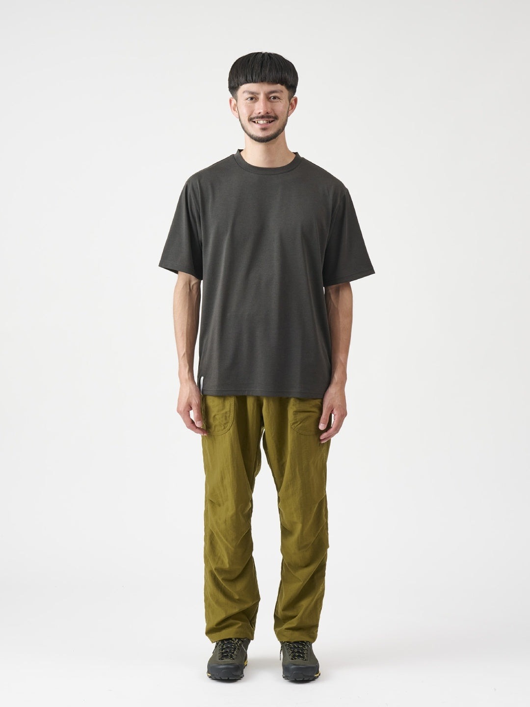 タッサーナイロンのルーズパンツ #ウグイスチャ [22047]｜AXESQUIN