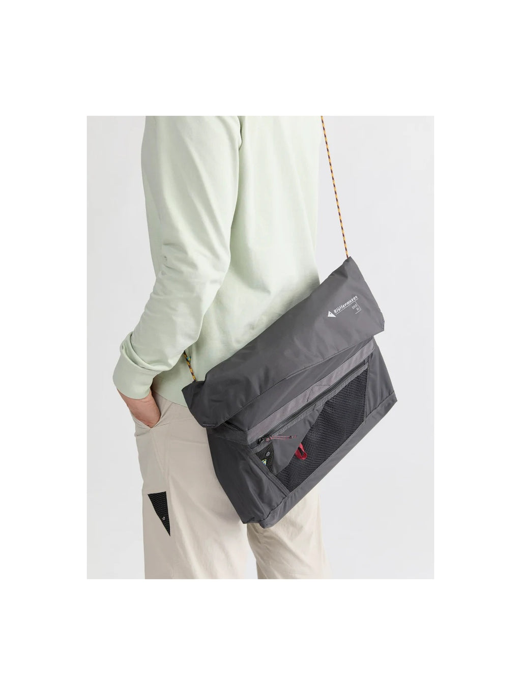 Grid Messenger Bag #Raven [KM-10207]｜Klattermusen