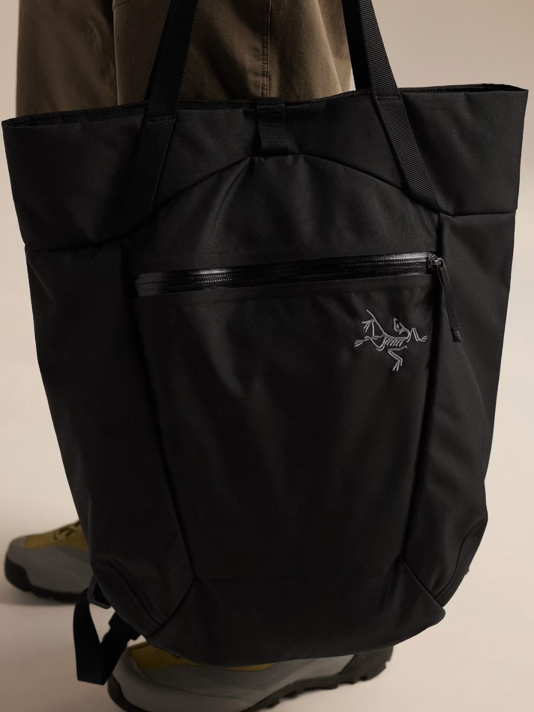 Axios 20 Tote #Black [X00001070802]｜ARC'TERYX