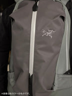 Arro 22 Backpack #Void / Cloud [X00001070602]｜ARC'TERYX