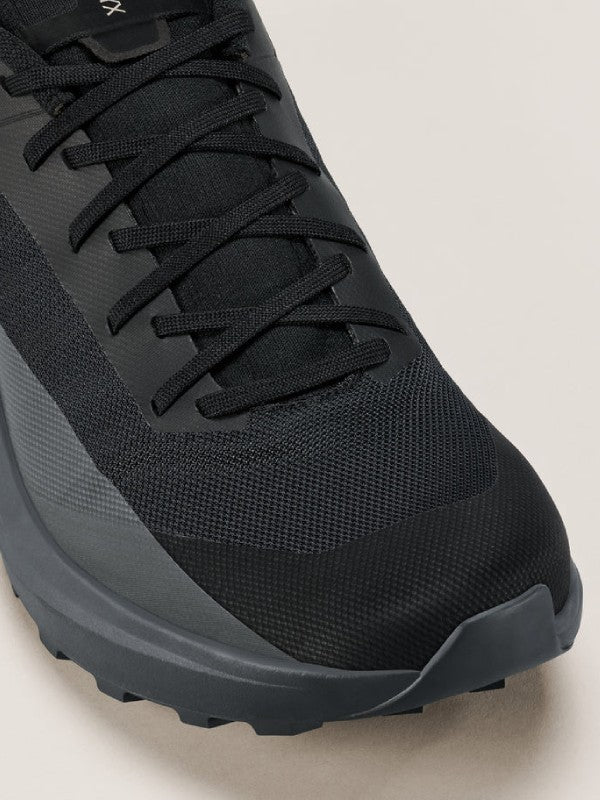 NORVAN LD 4 M #Black/Cloud [L08226800]｜ARC'TERYX