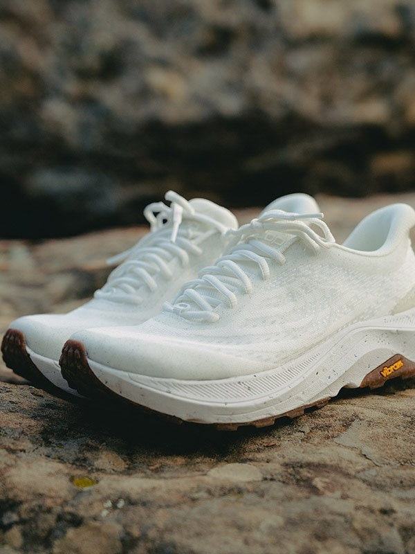 ULTRAVENTURE 4 #Salt/Natural (限定カラー) [200980171252]｜Topo Athletic