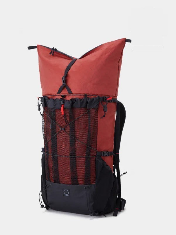 THREE Mesh #Brick Red｜山と道