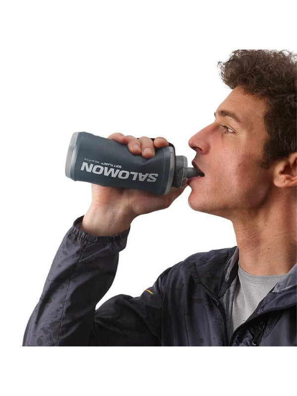 ACTIVE HANDHELD #Black/Slate Grey [LC1928600]｜SALOMON