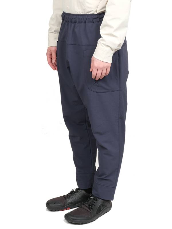 ソフトシェルフリースのパンツ #アオニビ [022020]｜AXESQUIN