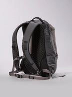 Arro 16 Backpack #Cloud [X00000796502]｜ARC'TERYX